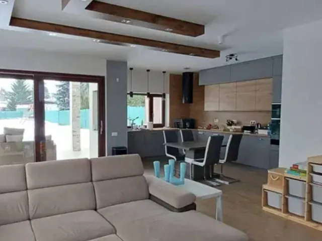 Eladó ház Pilisszentiván 220 nm