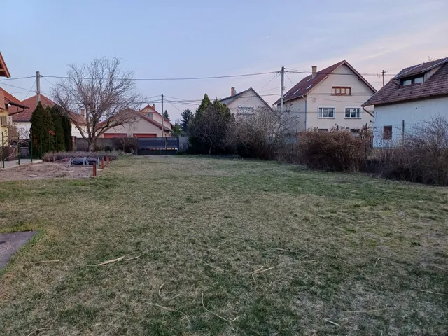 Eladó telek Pilisvörösvár 817 nm