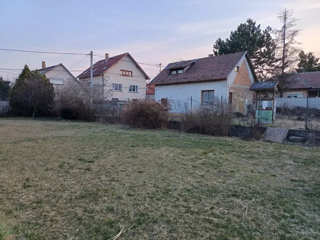 Eladó telek Pilisvörösvár 817 nm