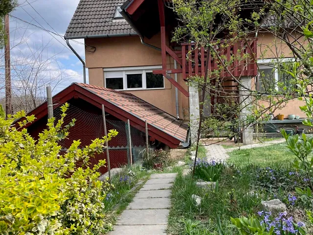 Eladó ház Pilisvörösvár 253 nm