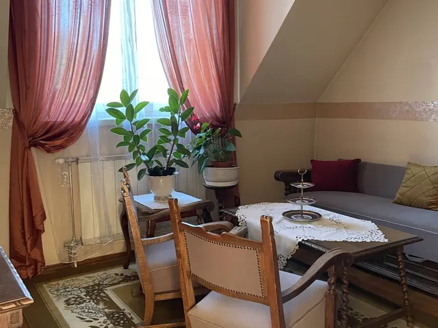 Eladó ház Budapest III. kerület 290 nm