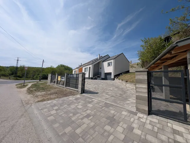 Eladó ház Dorog 118 nm