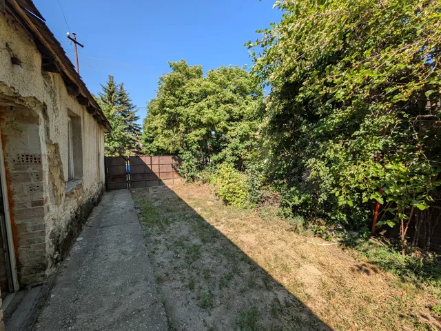 Eladó ház Piliscsév 64 nm