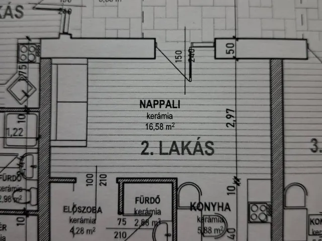 Eladó ház Kesztölc 30 nm