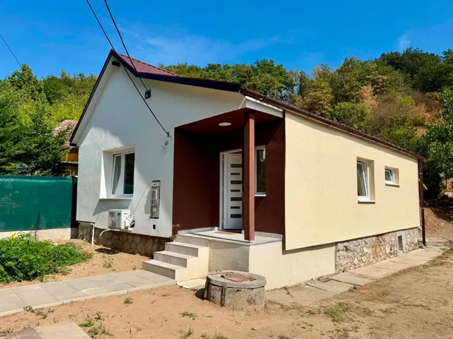 Eladó ház Pilisjászfalu 63 nm