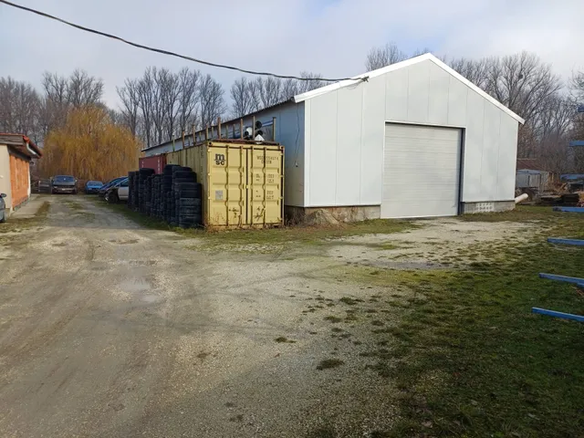 Eladó mezőgazdasági ingatlan Kesztölc 1180 nm