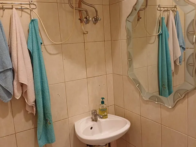 Eladó mezőgazdasági ingatlan Kesztölc 1180 nm