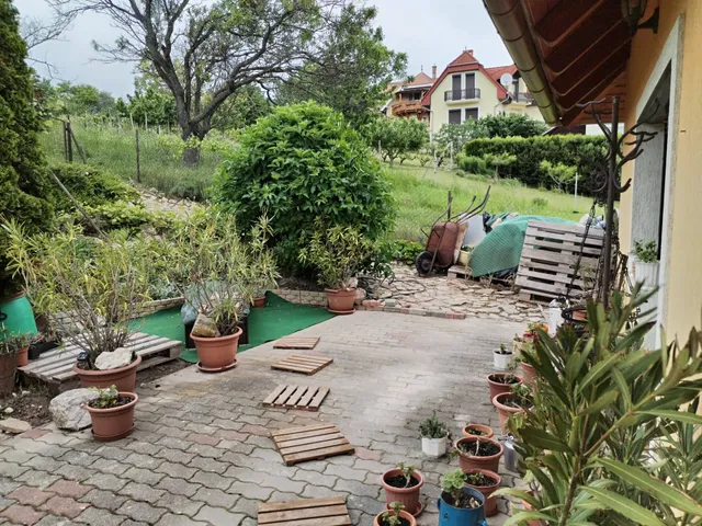 Eladó ház Vonyarcvashegy 186 nm