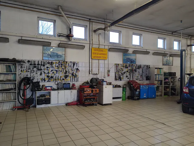 Eladó kereskedelmi és ipari ingatlan Marcali 410 nm