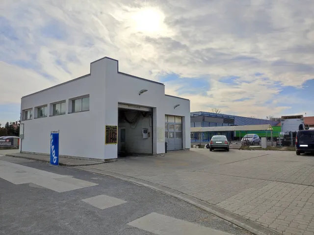 Eladó kereskedelmi és ipari ingatlan Marcali 140 nm