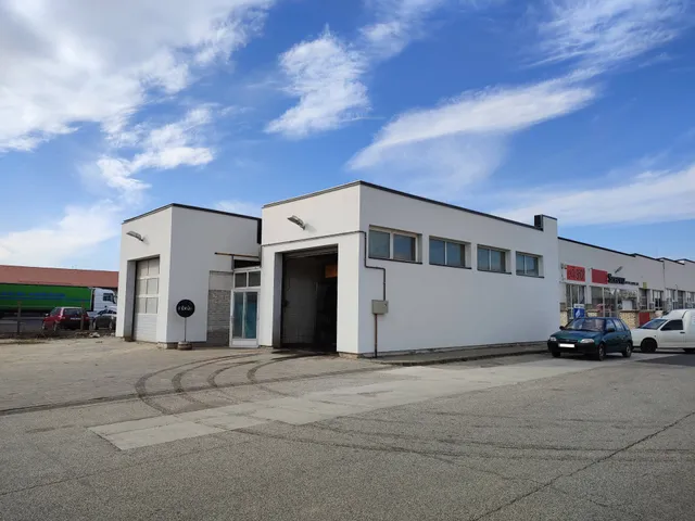 Eladó kereskedelmi és ipari ingatlan Marcali 140 nm