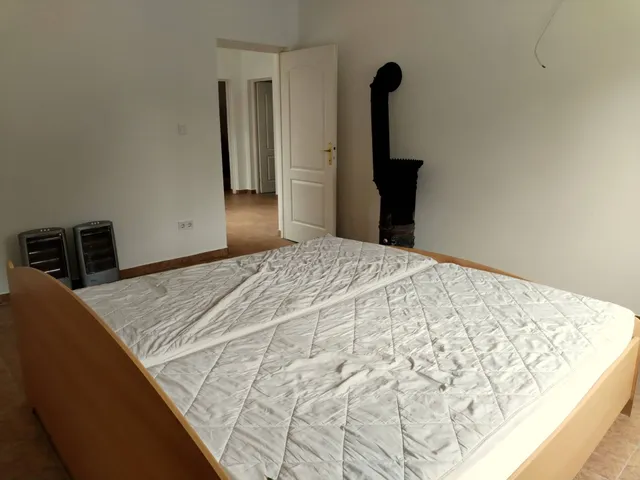 Eladó ház Hollád 120 nm