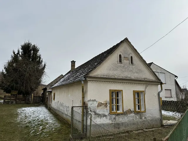 Eladó ház Kaposfő 45 nm