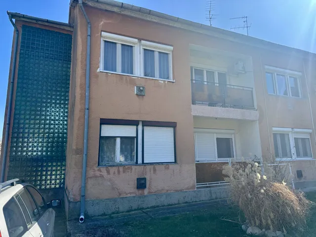 Eladó lakás Marcali 66 nm