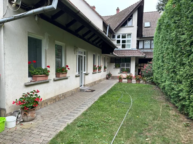 Eladó ház Kaposvár 300 nm