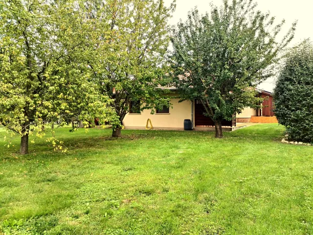 Eladó ház Balatonberény 180 nm