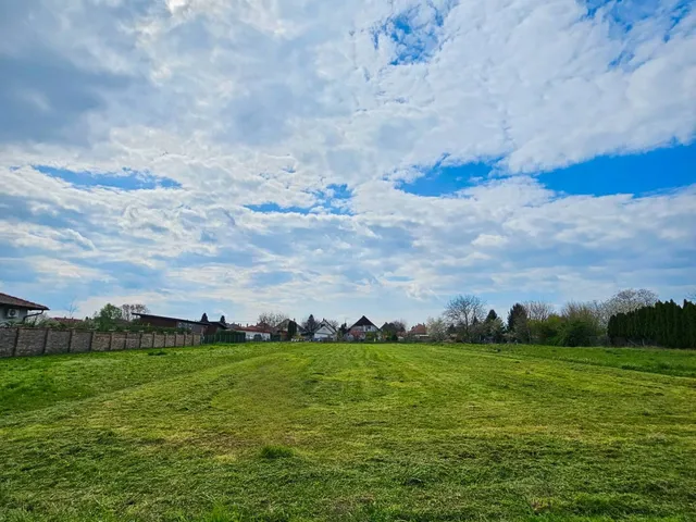 Eladó telek Balatonberény 1592 nm