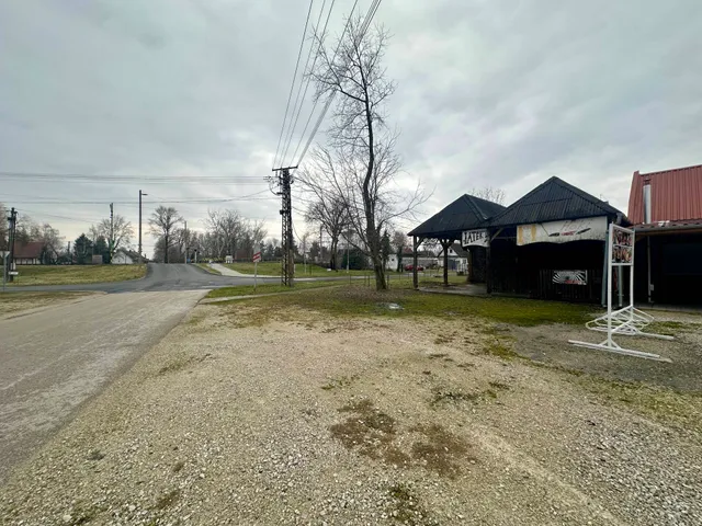 Eladó kereskedelmi és ipari ingatlan Balatonmáriafürdő 50 nm