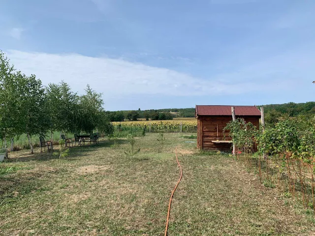 Eladó telek Karmacs 146 nm