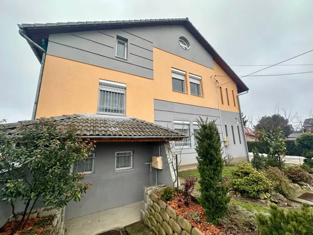 Eladó ház Marcali 250 nm