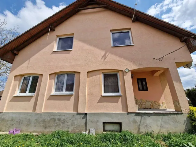 Eladó ház Miháld 190 nm