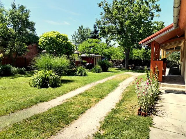 Eladó ház Hollád 80 nm