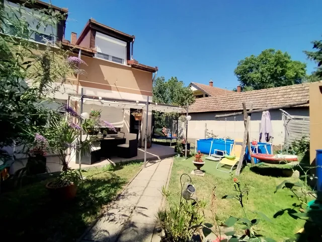 Eladó ház Balatonberény 204 nm