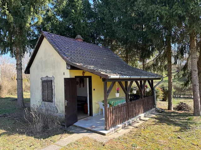 Eladó mezőgazdasági ingatlan Kaposvár 15 nm