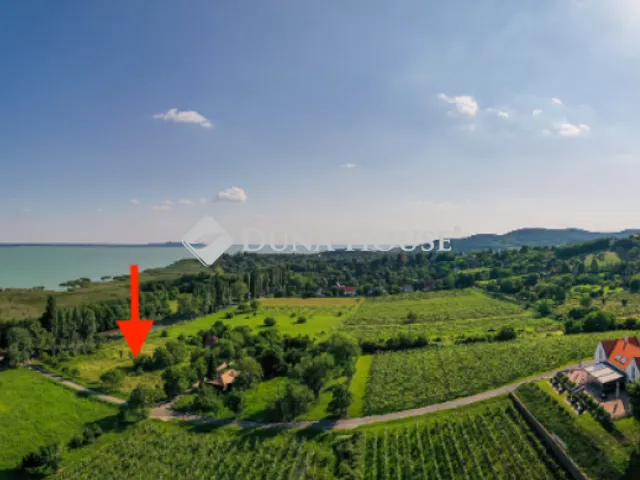 Eladó telek Balatonrendes 5007 nm