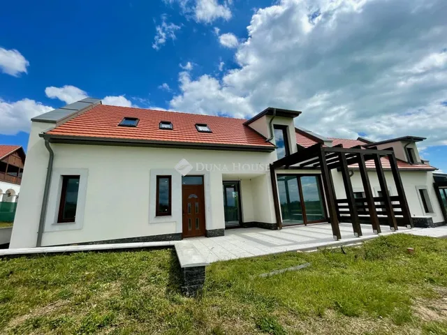 Eladó ház Balatonfüred 196 nm