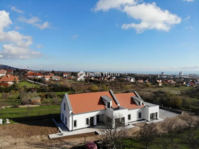 Eladó ház Balatonfüred 306 nm