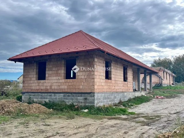 Eladó ház Bánd 138 nm