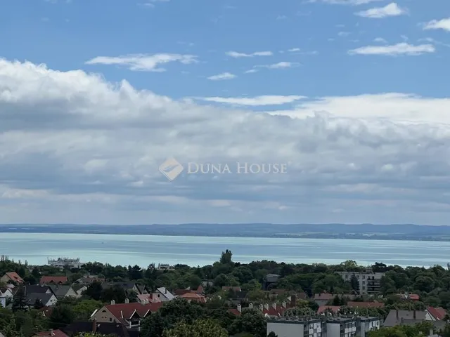 Eladó ház Balatonfüred 290 nm