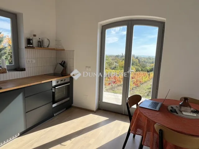 Eladó ház Paloznak 270 nm