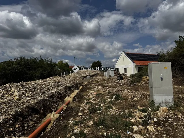 Eladó telek Balatonszőlős 669 nm