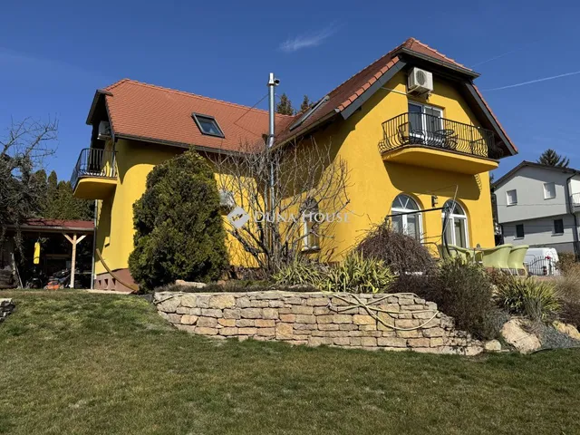 Eladó ház Balatonfüred 345 nm