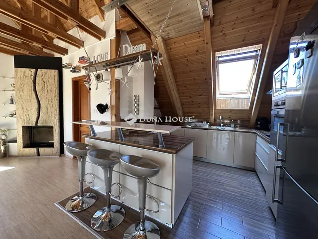 Eladó ház Balatonfüred 250 nm