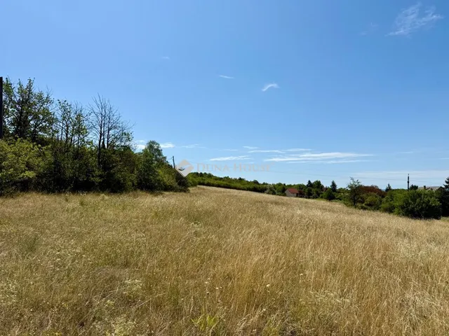Eladó telek Balatonfűzfő 740 nm