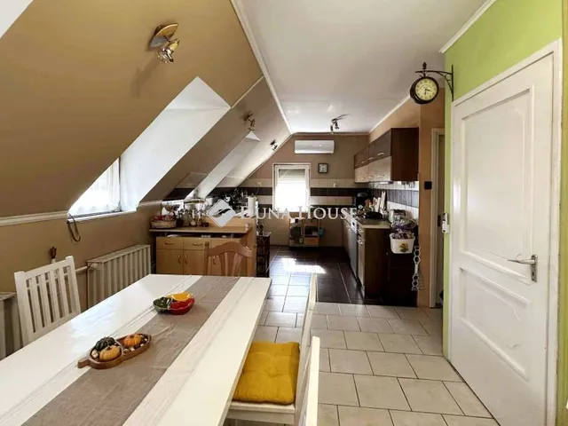 Eladó ház Tamási 210 nm