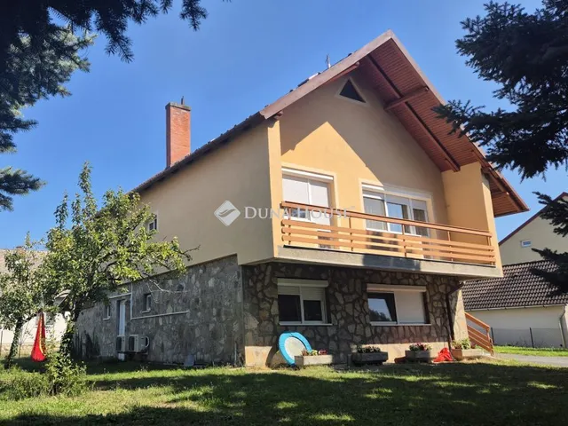Eladó ház Balatonfüred 183 nm