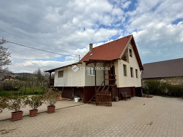 Eladó ház Csopak 106 nm