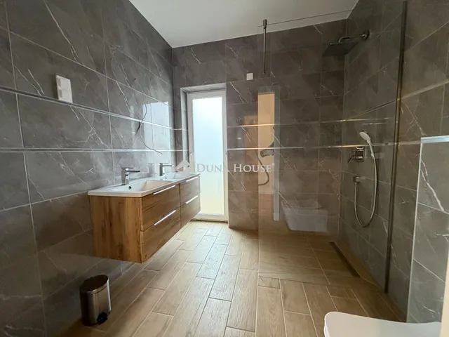 Eladó lakás Balatonfüred 99 nm