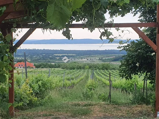 Eladó üdülő és hétvégi ház Mencshely 163 nm