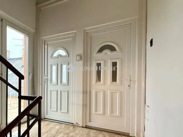 Eladó lakás Pápa 112 nm