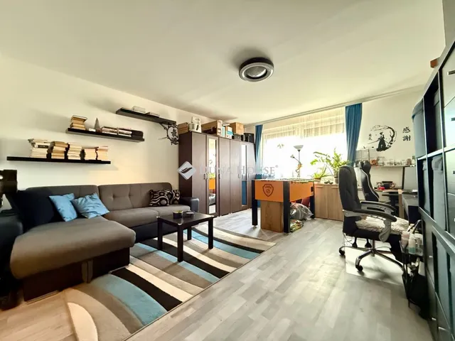 Eladó lakás Szeged 70 nm