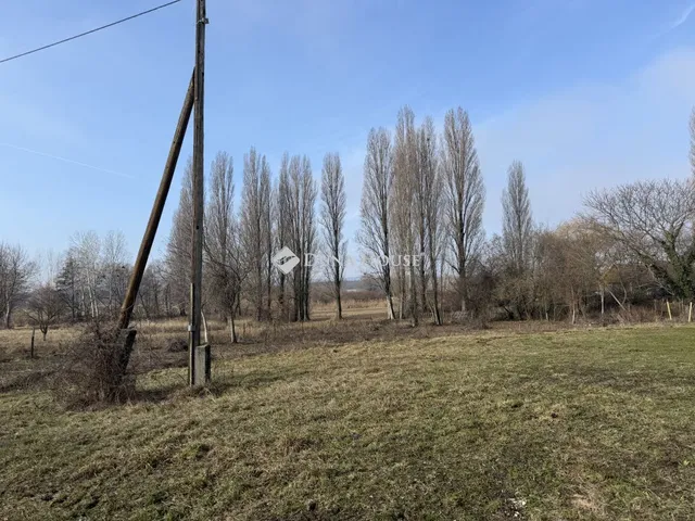 Eladó telek Örvényes 925 nm