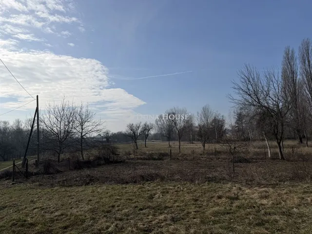 Eladó telek Örvényes 925 nm