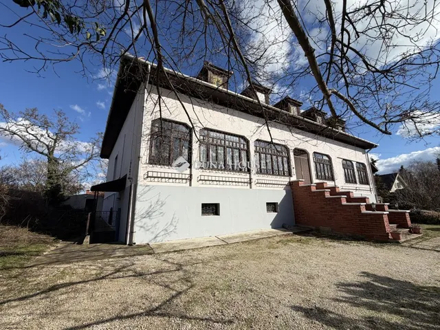 Eladó ház Balatonalmádi 599 nm