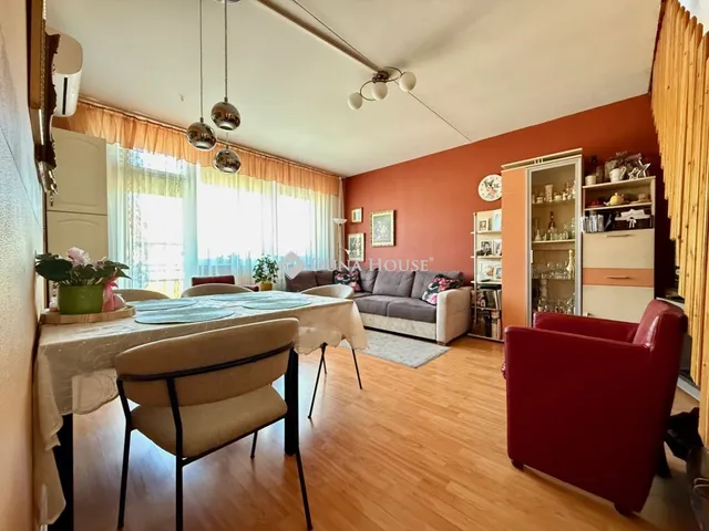 Eladó lakás Kecskemét 74 nm