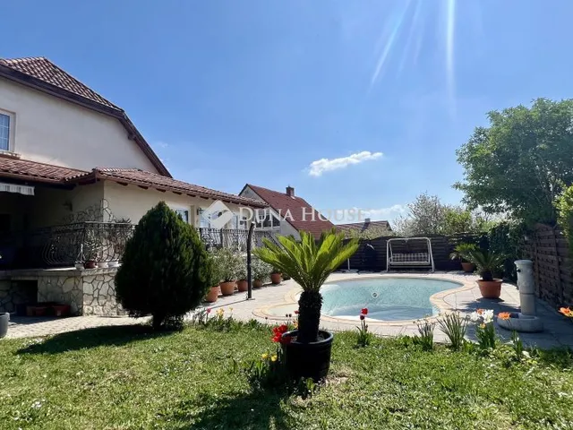 Eladó ház Balatonalmádi 338 nm